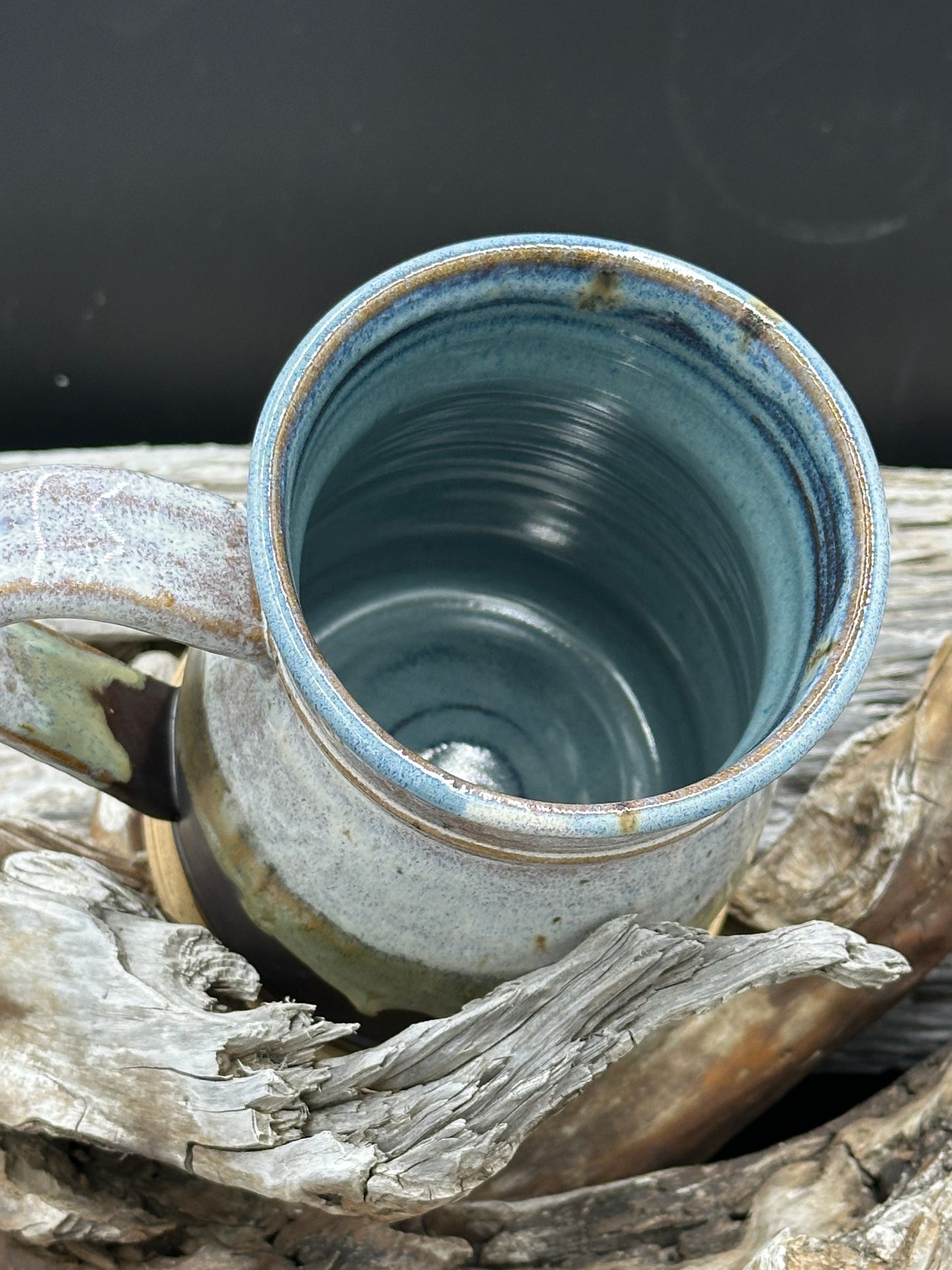 Brown Transition to Rustic White Pottery Tankard (TS0102)